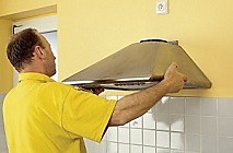 Кухонные вытяжки: какие бывают и как установить своими руками